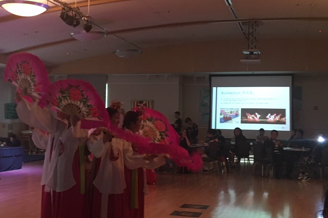 (20180510) Korean Honor Society - Spotlight on the Arts2.JPG