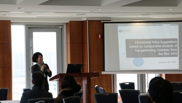 Pleanary session.jpg