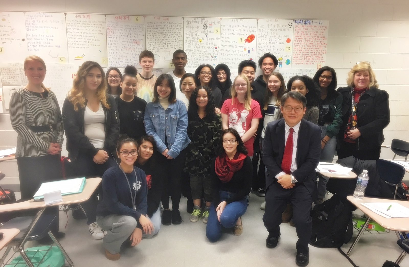 (20171214) Hylton HS Korean Level 2 class-re.JPG