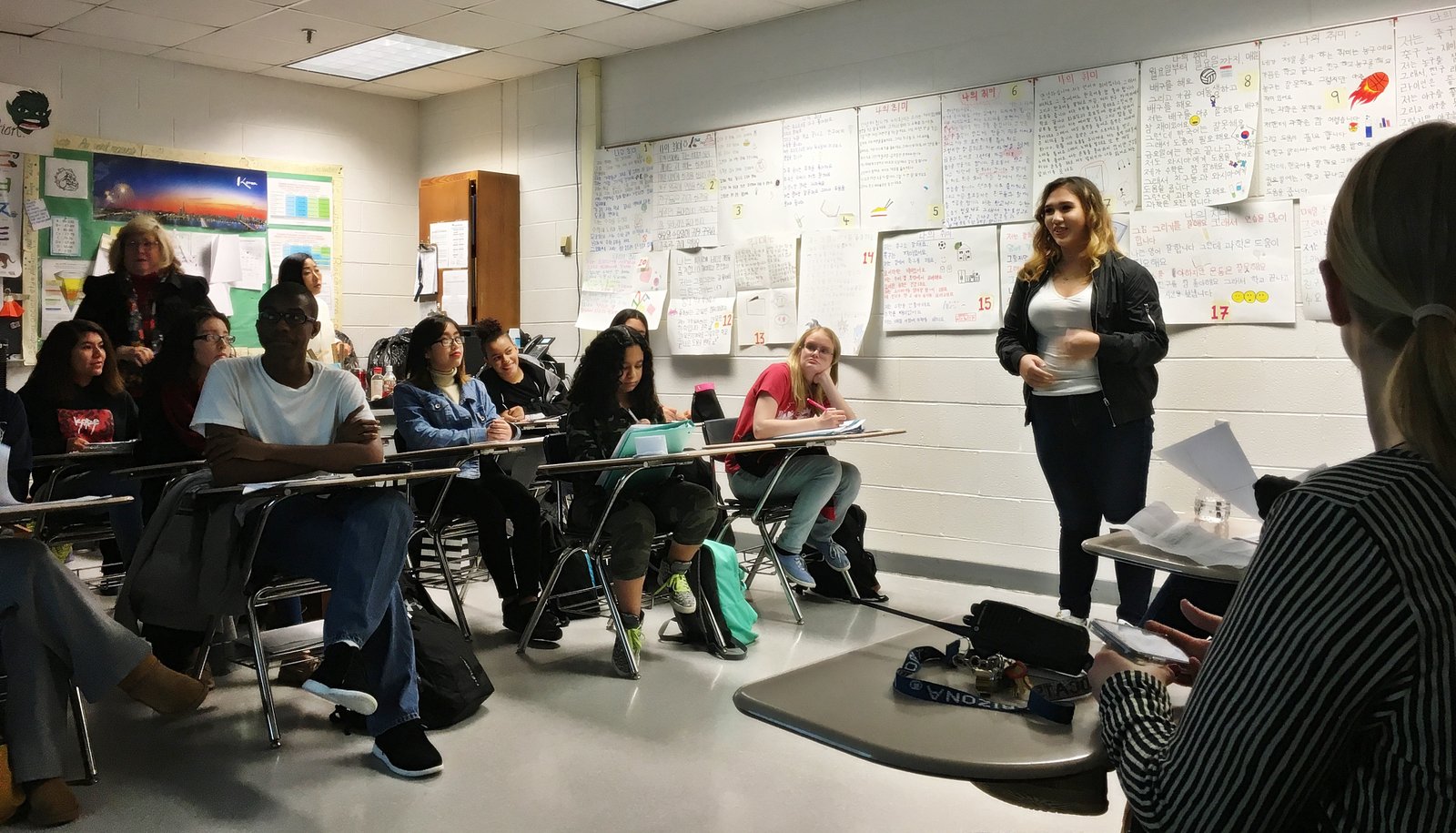 (20171214) Hylton HS Korean presentation class-re.JPG