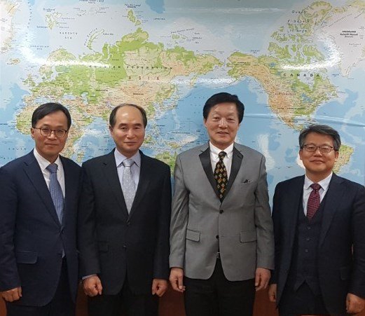 재외동포재단 방문 사진-R.jpg