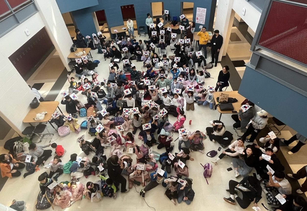 삼일절 만세 삼창.jpeg